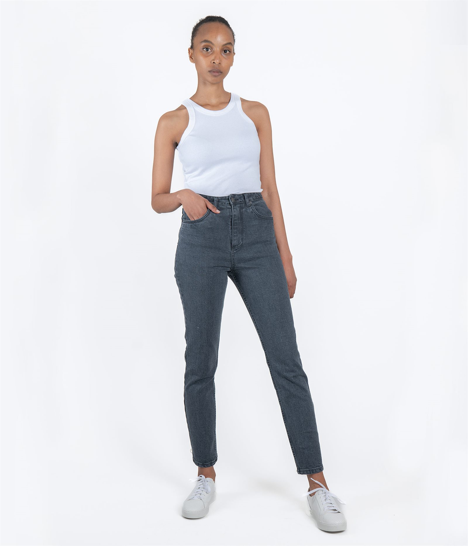 High waist slim fit